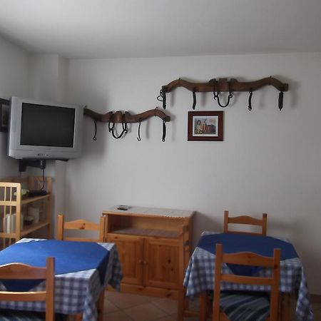 Sentiero Valinis Bed & Breakfast Fanna Eksteriør bilde
