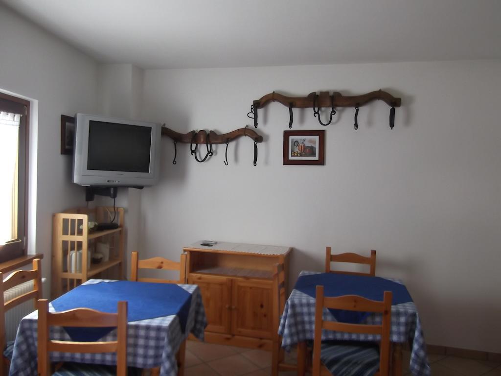 Sentiero Valinis Bed & Breakfast Fanna Eksteriør bilde